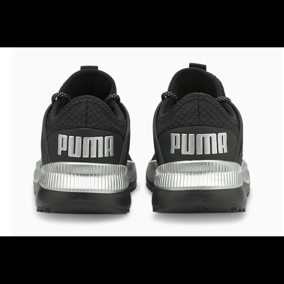 PUMA Sneakers - Picture 3 of 3